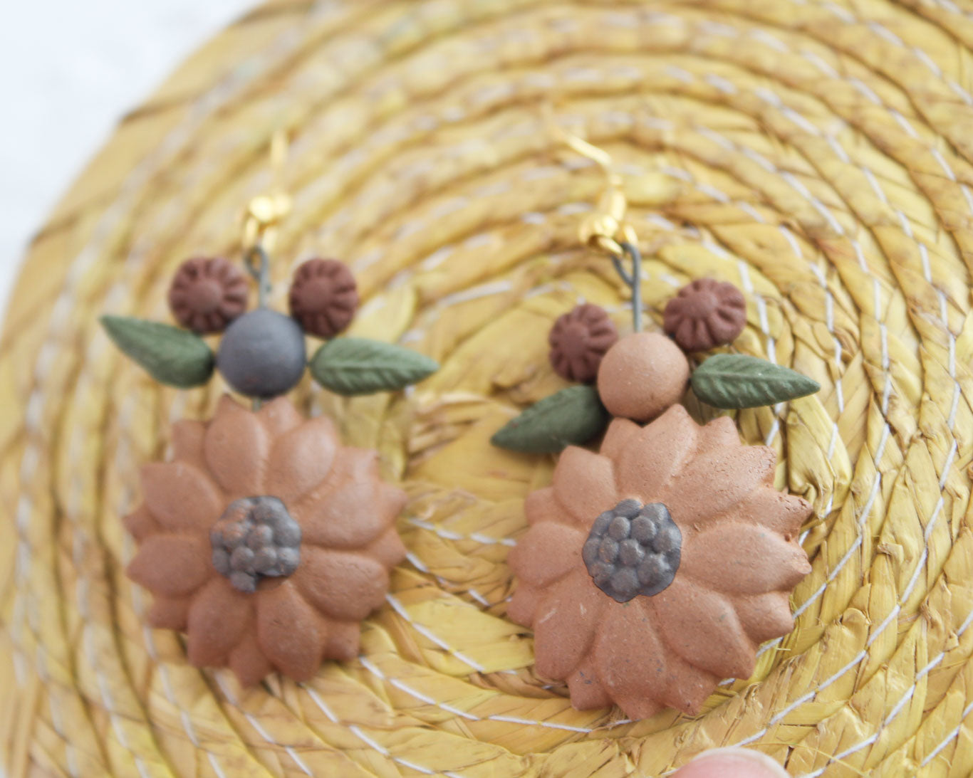 Aretes Flores de Barro